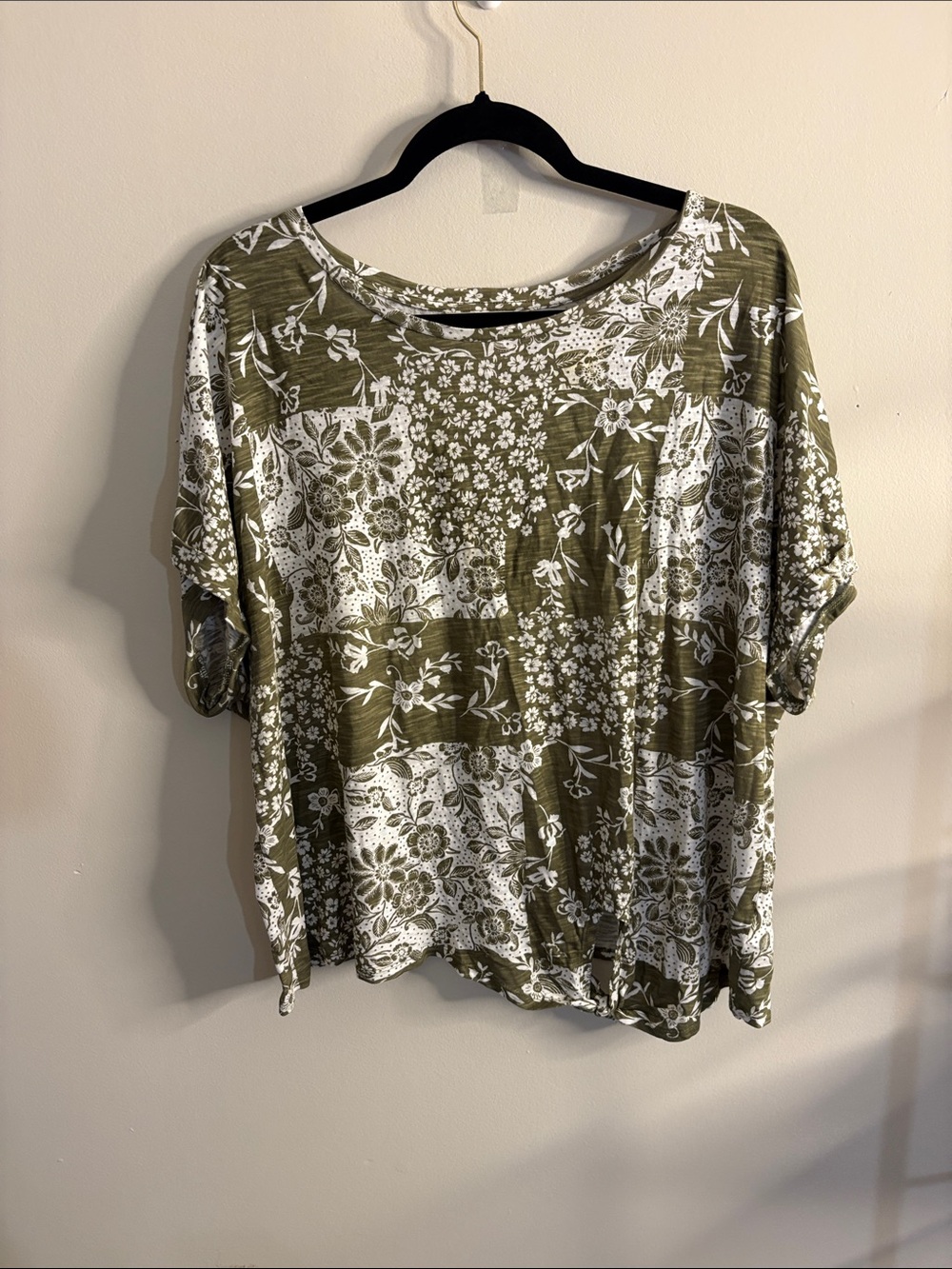 Lucky Brand Olive & White Floral Patchwork Short Sleeve Top
